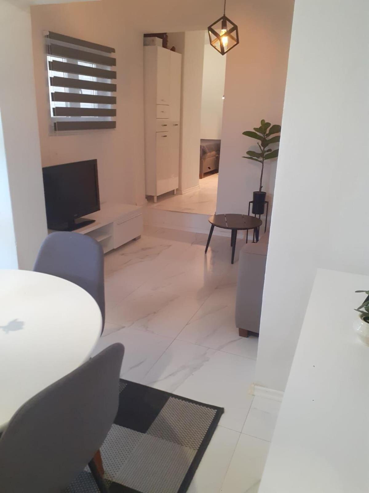 Apartment Jure ブリスト エクステリア 写真